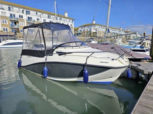 Quicksilver 505 cabin - boat,