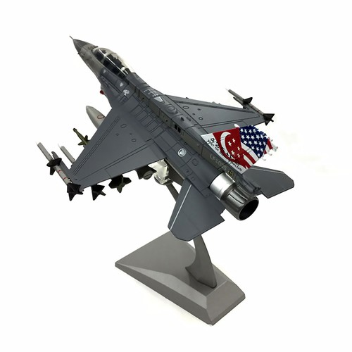 Amer com air force f - 1:72, f-16d