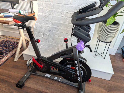 Schwinn ic8 upright indoor - upright,