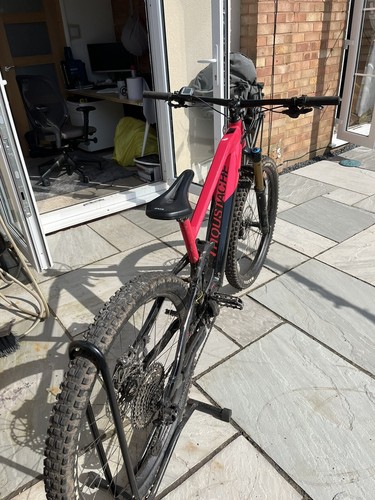 Mountain bike - mountain,
