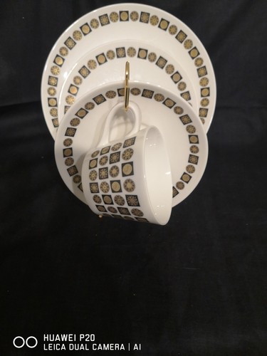 Royal tuscan tiara - royal, "tiara"