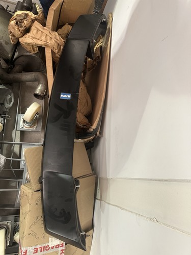 Genuine tomaso front bumper - de,