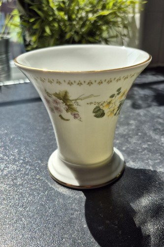 Wedgwood china mini trumpet - wedgwood,