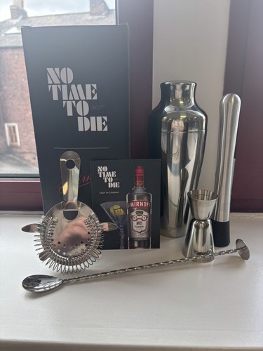 Smirnoff james bond 007 - smirnoff,
