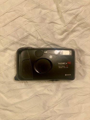 Yashica 35mm point - 35mm,