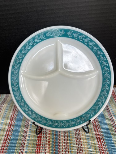 Vintage pyrex divided dinner - pyrex,