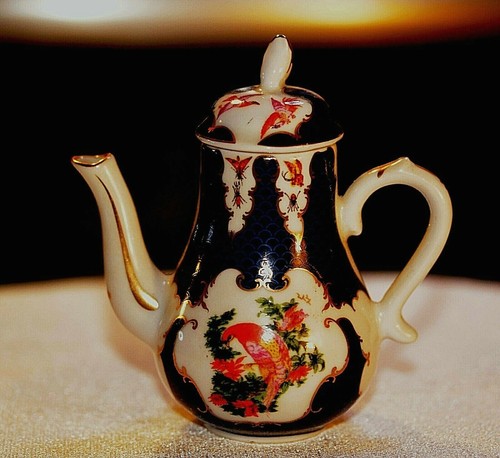 Vintage teapot miniature - teapot,