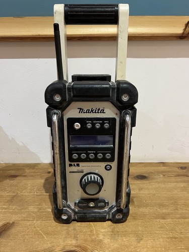 Makita dmr104 dab site - makita,