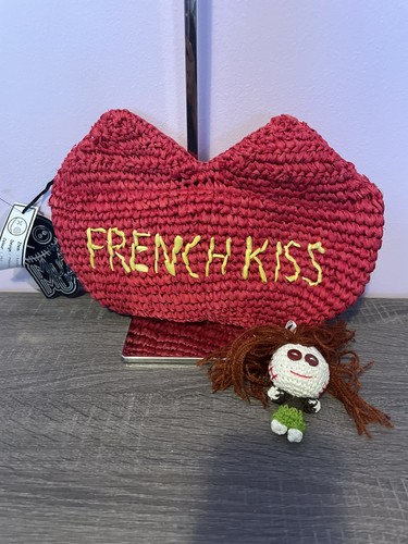 House mua straw lips - house, of