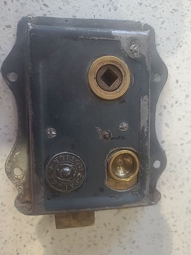 Rim lock locks door latch - locks,