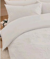 Festive White Tufted Snowflake