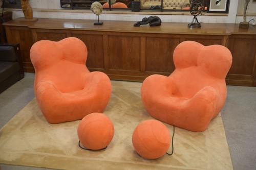 Pair mamma armchairs with - pair,