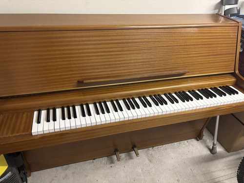 Challen upright piano - upright,