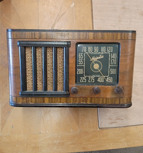 Antique majestic wooden radio - antique,