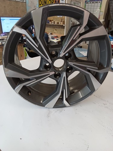 Audi line mk4 8y - line, alloy