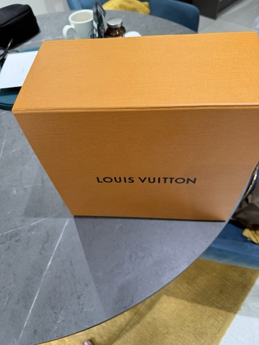 Louis vuitton empty box - louis,