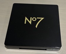 No7 Dazzle and Glow Face and