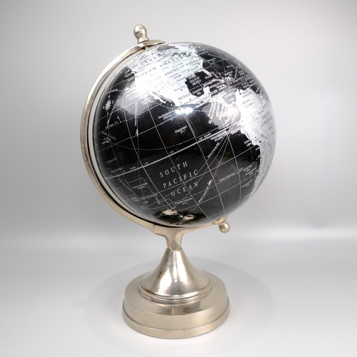 Black silver rotating world - black,