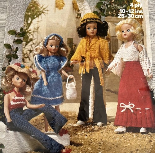 Dolls outfits knitting - dolls,