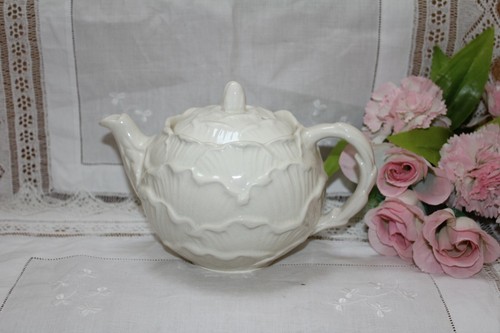 Lovely vintage sylvac - lovely,