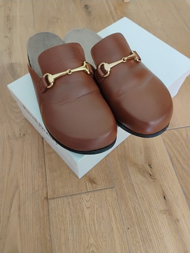 Russell bromley dellacasa - russell,