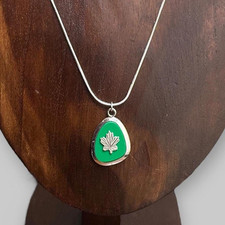 Vintage Green Maple Leaf Pendant Necklace Silver Tone Unique Gift Unisex