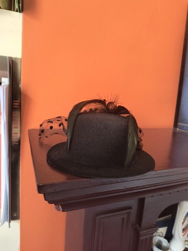 Black fascinator hat - black,