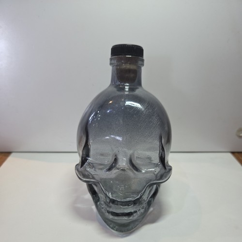 Empty skull collectible bottle - empty,