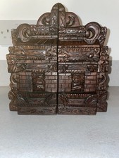 Balinese Heritage Gate – Hand-Carved Wooden Entrance Decor
