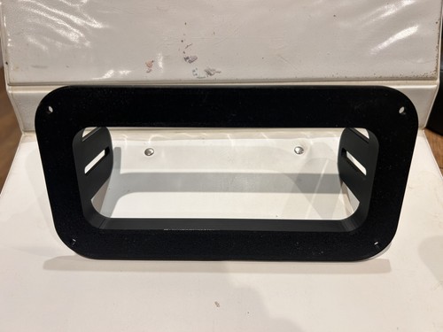 Flush mounting bezel - bezel, for