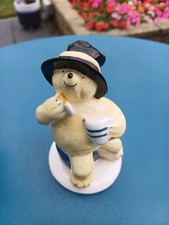 Paddington takes a snack - Coalport