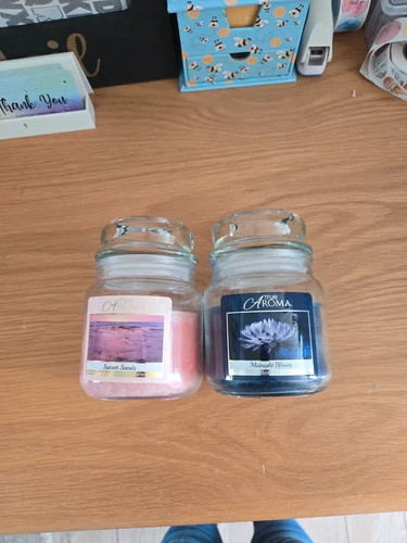 True aroma scented - scented, candle