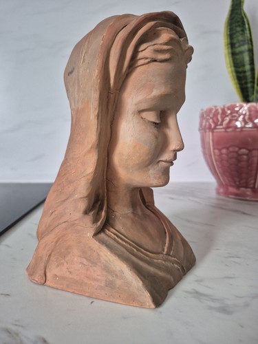 Signed vintage studio pottery - signed,