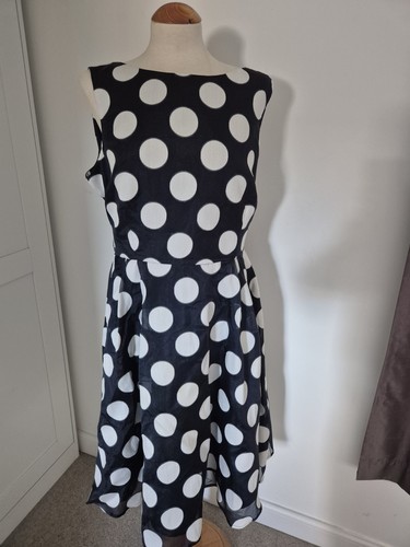 Phase eight sleeveless - eight,