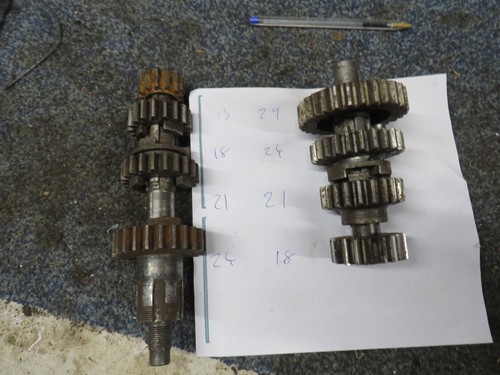 Norton amc gearbox gears - norton,