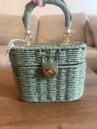 Vintage style straw box - style,