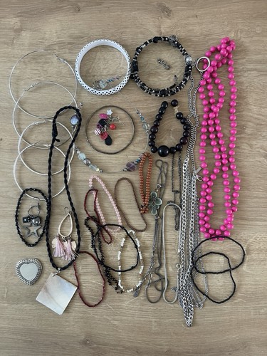 Joblot 234g broken jewellery - joblot,