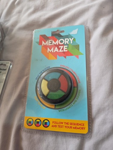 Memory maze sequence puzzle - memory,