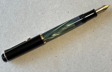 Pelikan M250 green marbled