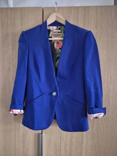Ted baker 199 size uk - £199, 10