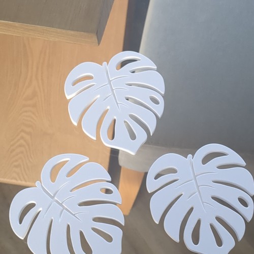White monstera leaf shaped - white,
