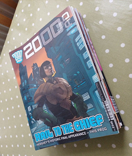 2000 comic book lot 37 - ad,