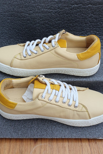 Adesso size 40 - 7, leather