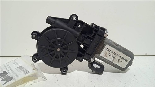 D239805454500008 front nissan - d239805454500008,