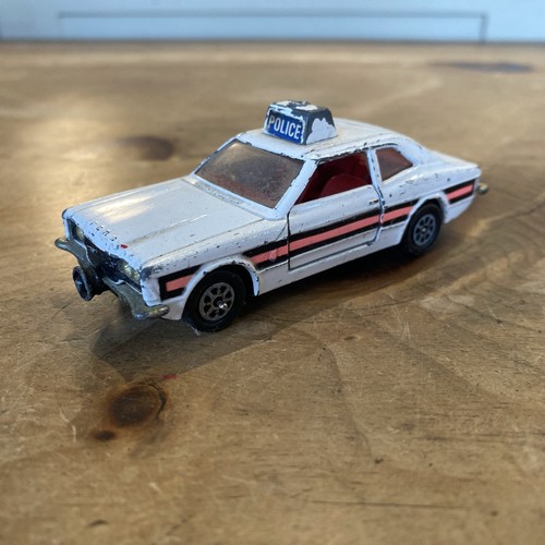Corgi whizzwheels ford cortina - corgi,
