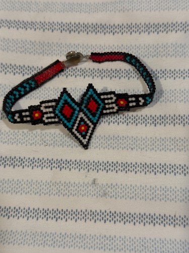 Hand beaded bracelet native - beaded,