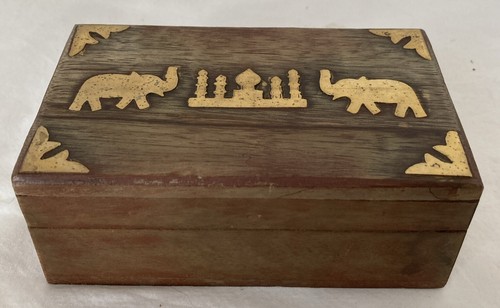 Vintage wooden box - vintage, box.