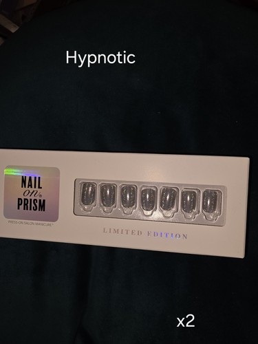Meamora press nails - press,