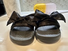PUMA WOMEN'S POPCAT BOW FLIP