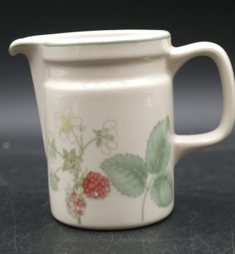 Wedgwood raspberry cane - raspberry,